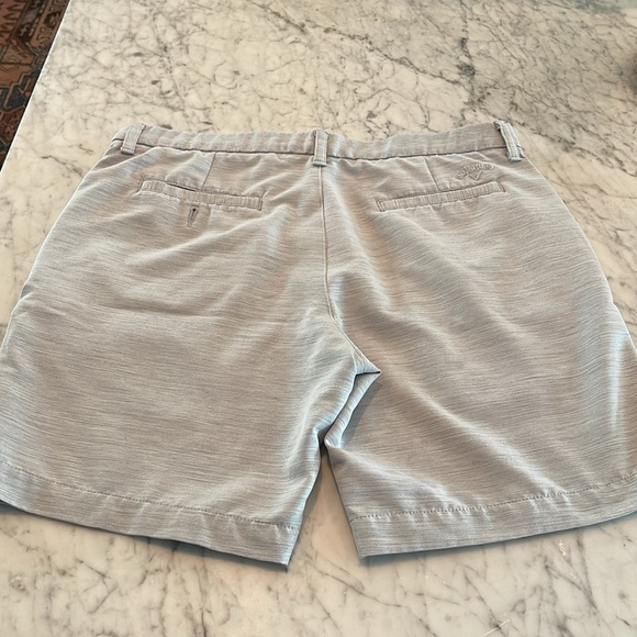 Callaway Men’s 36 Hybrid Shorts Light Gray - Picture 8 of 9